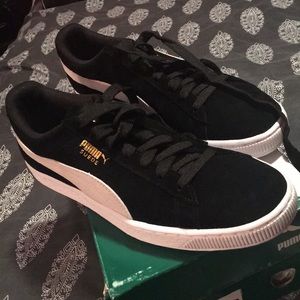 Puma Tennis Shoes